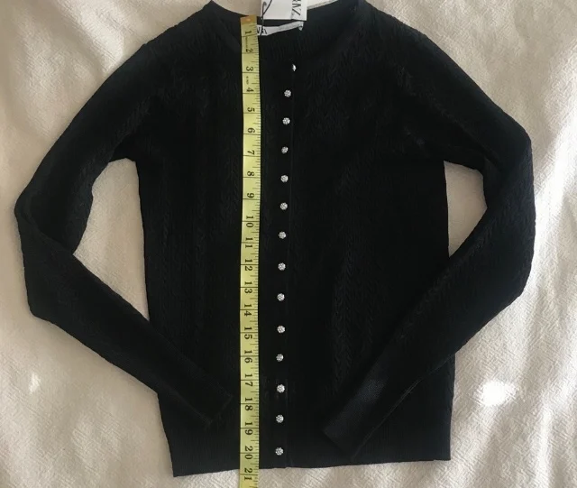 Image for Zara top avec boutons bijoux