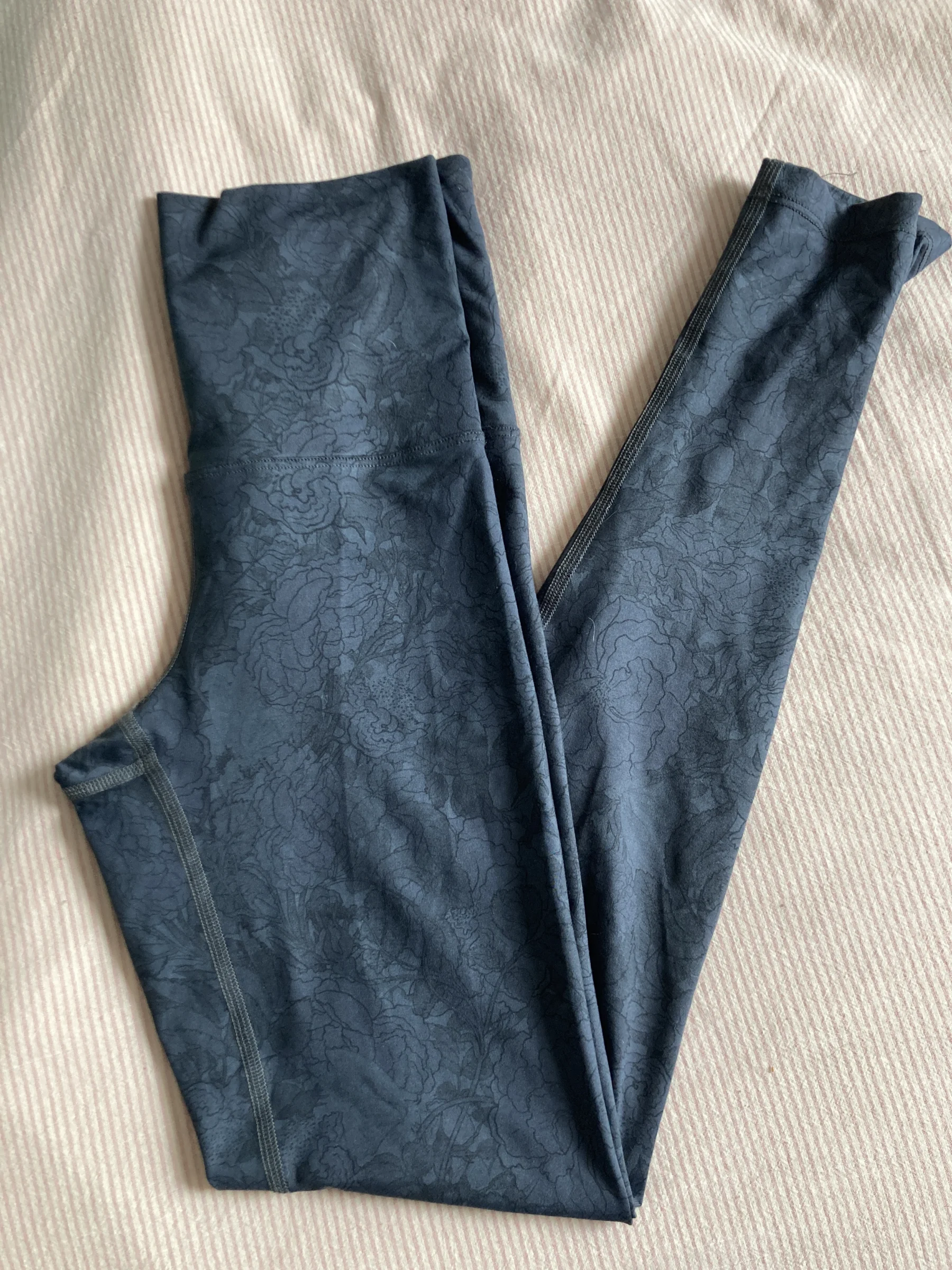 Leggings Rose Buddha *prix à la baisse Rose buddha seconde main