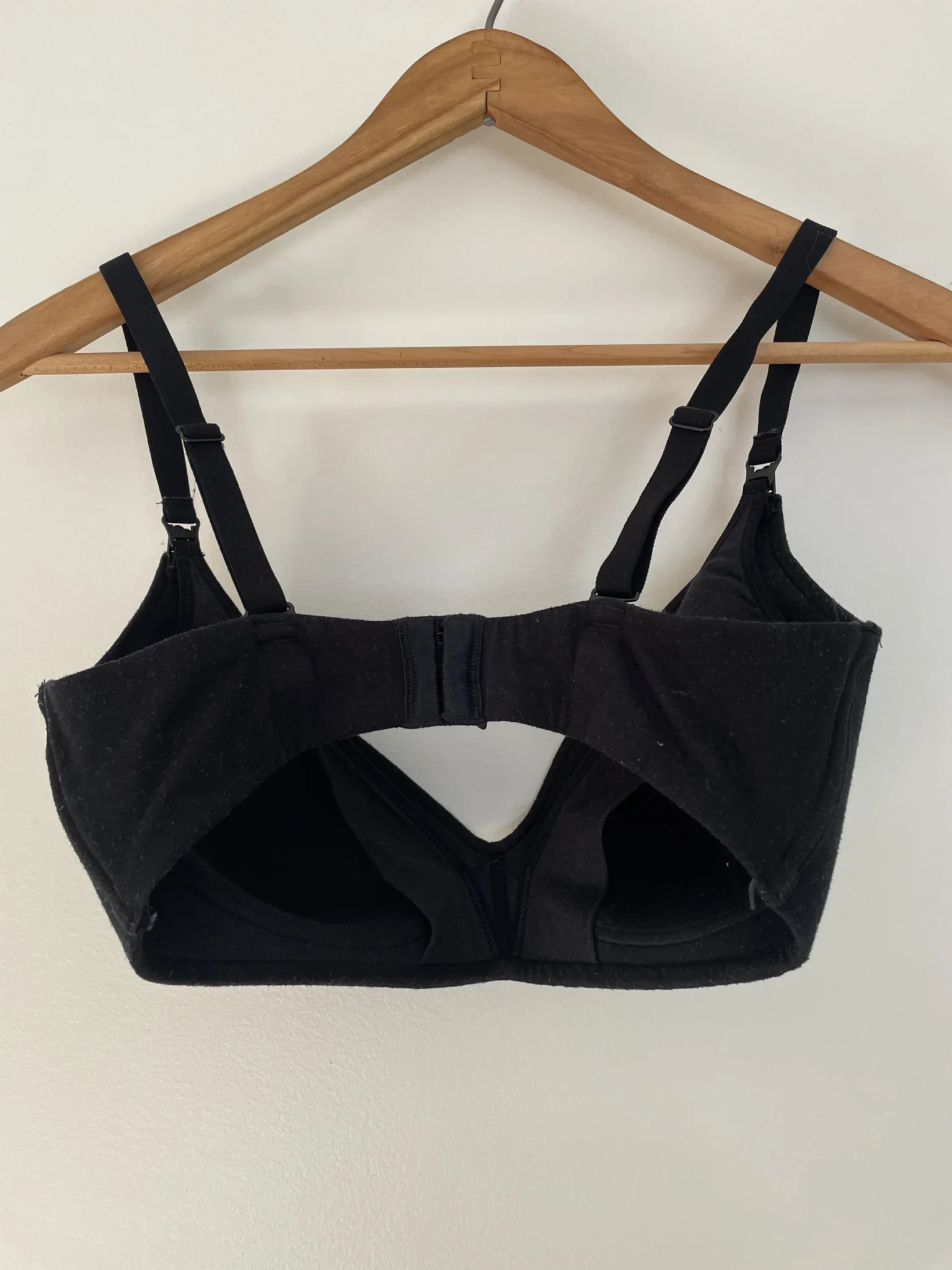 Image for Brassière d’allaitement noire | 36 DD
