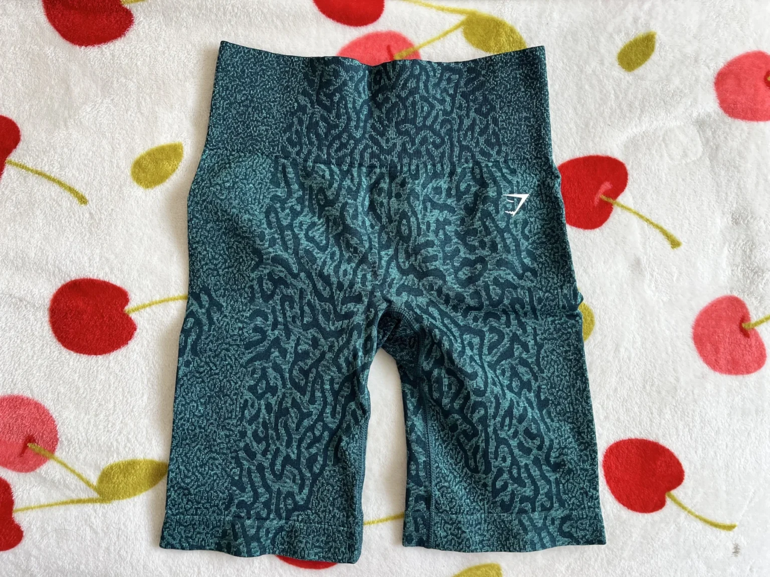 Image for *Bundle* 3 gymshark shorts