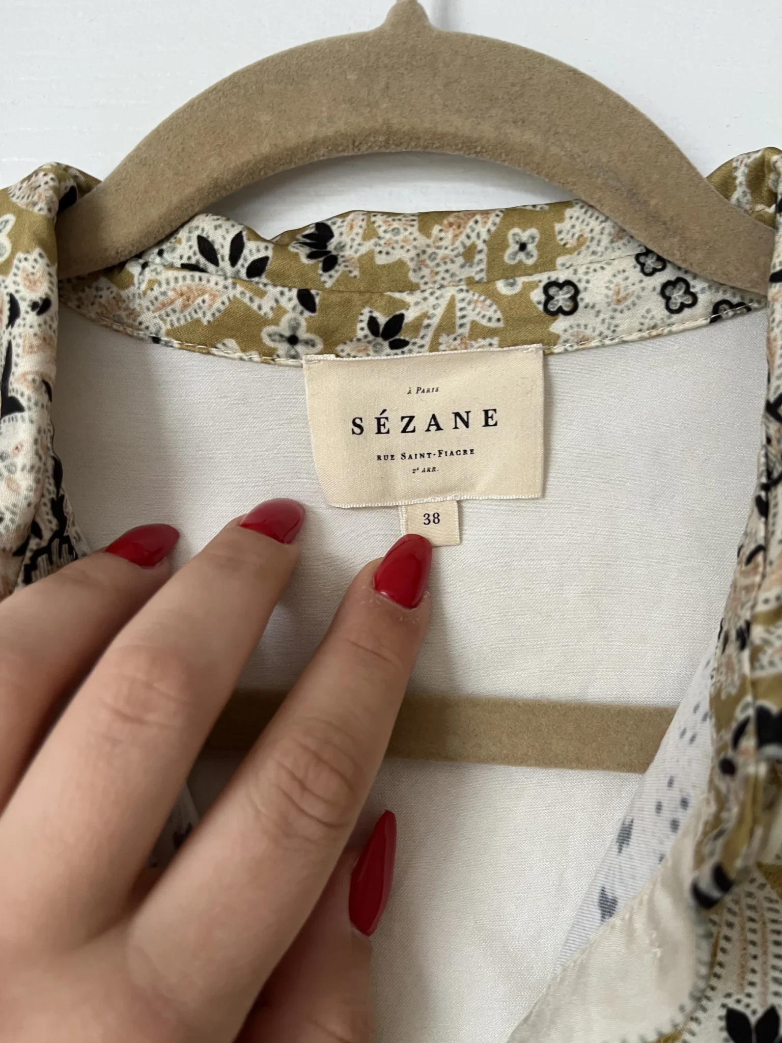 Image for Shirt Sézane model Claudio satin beige
