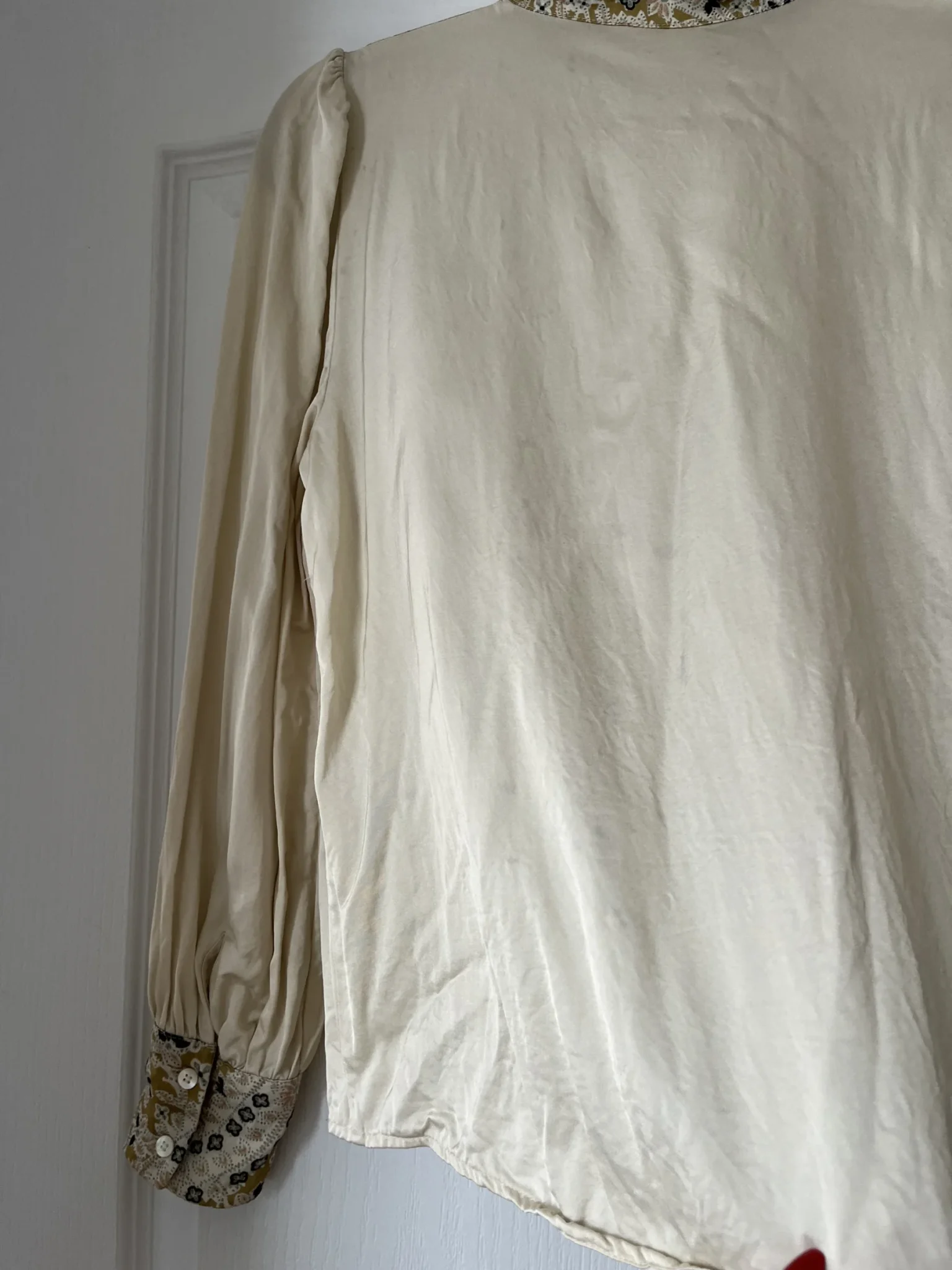 Image for Shirt Sézane model Claudio satin beige
