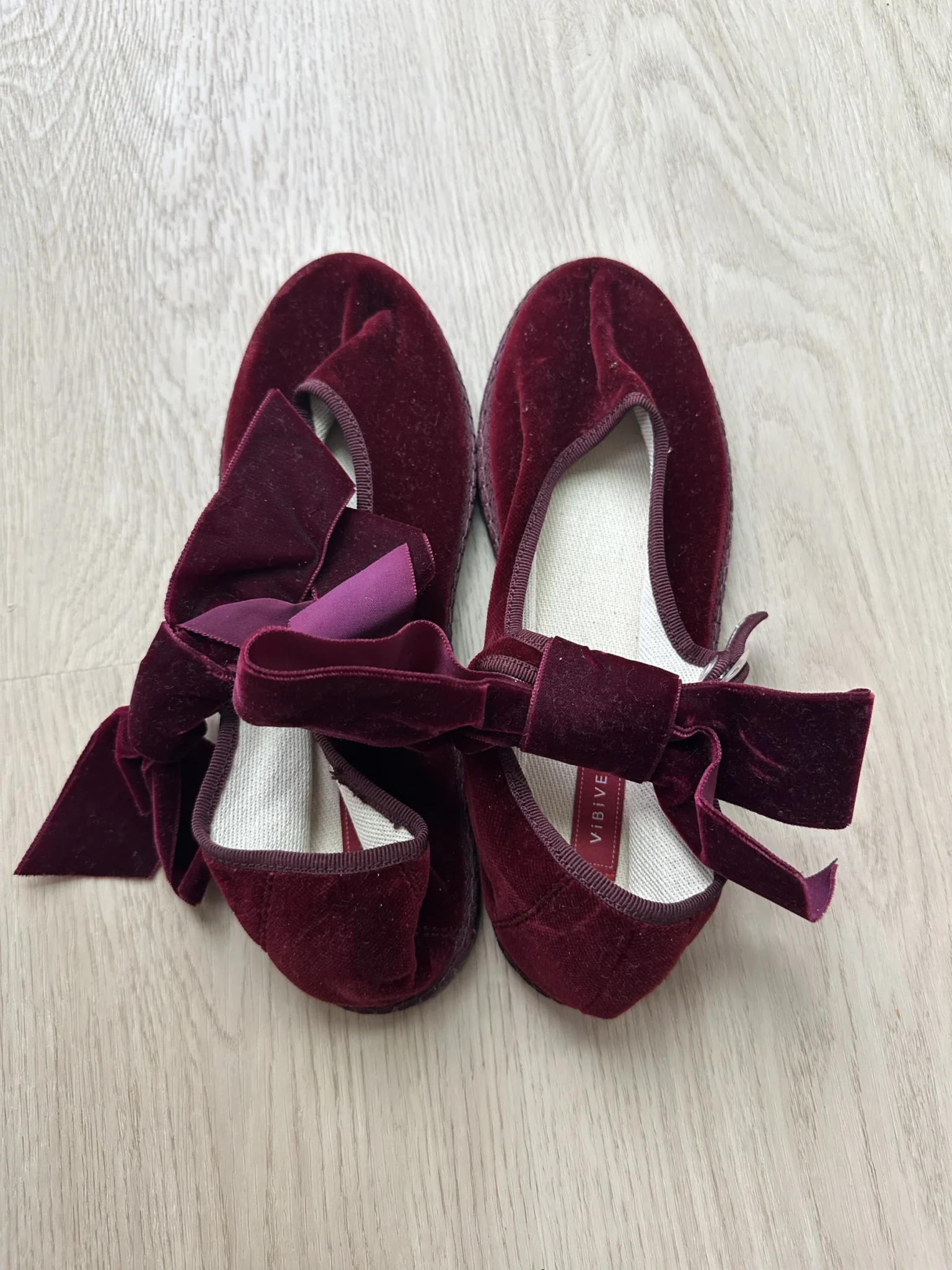 Image for Vibi Venezia Cotton Bow Ballerina Flats 37