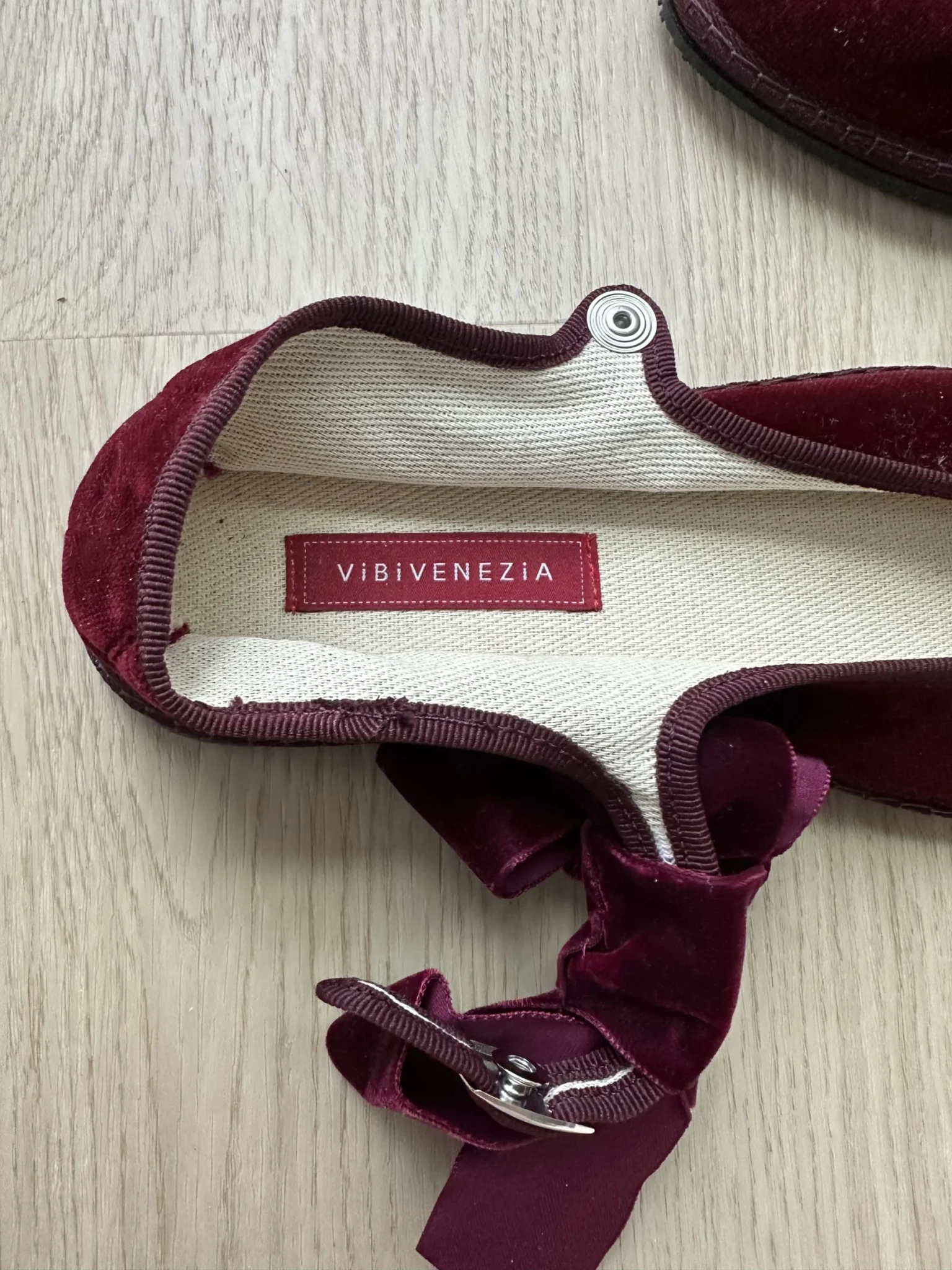 Image for Vibi Venezia Cotton Bow Ballerina Flats 37