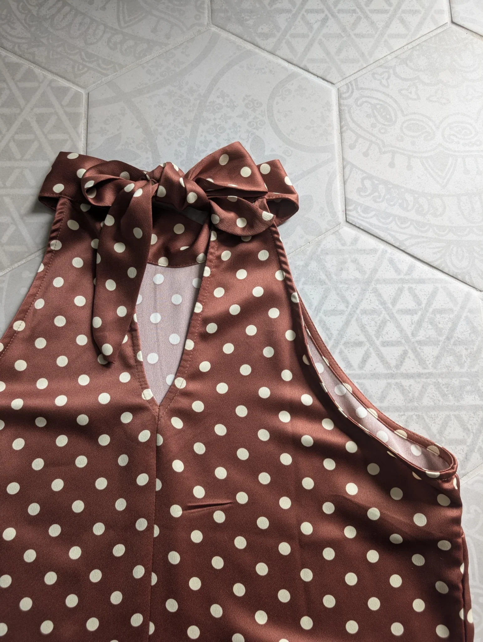 Image for Blouse sans manches AKA