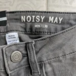 Thumbnail for Jeans Noisy May
