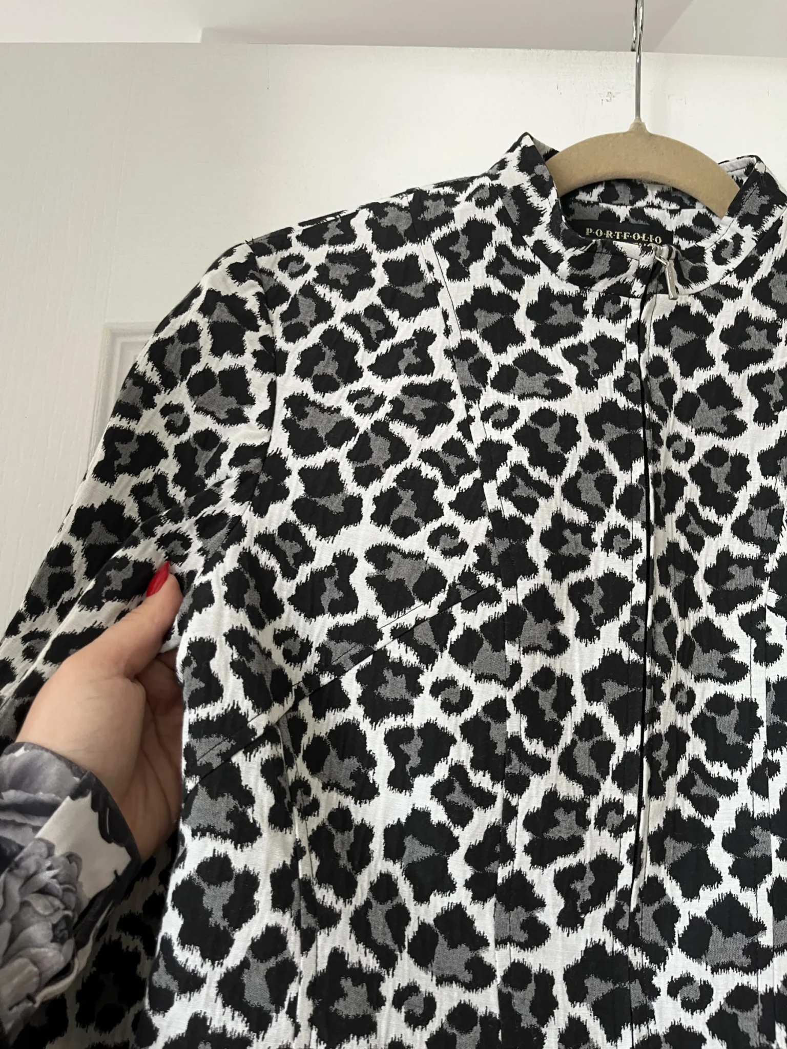 Image for Vintage black and white denim leopard jacket