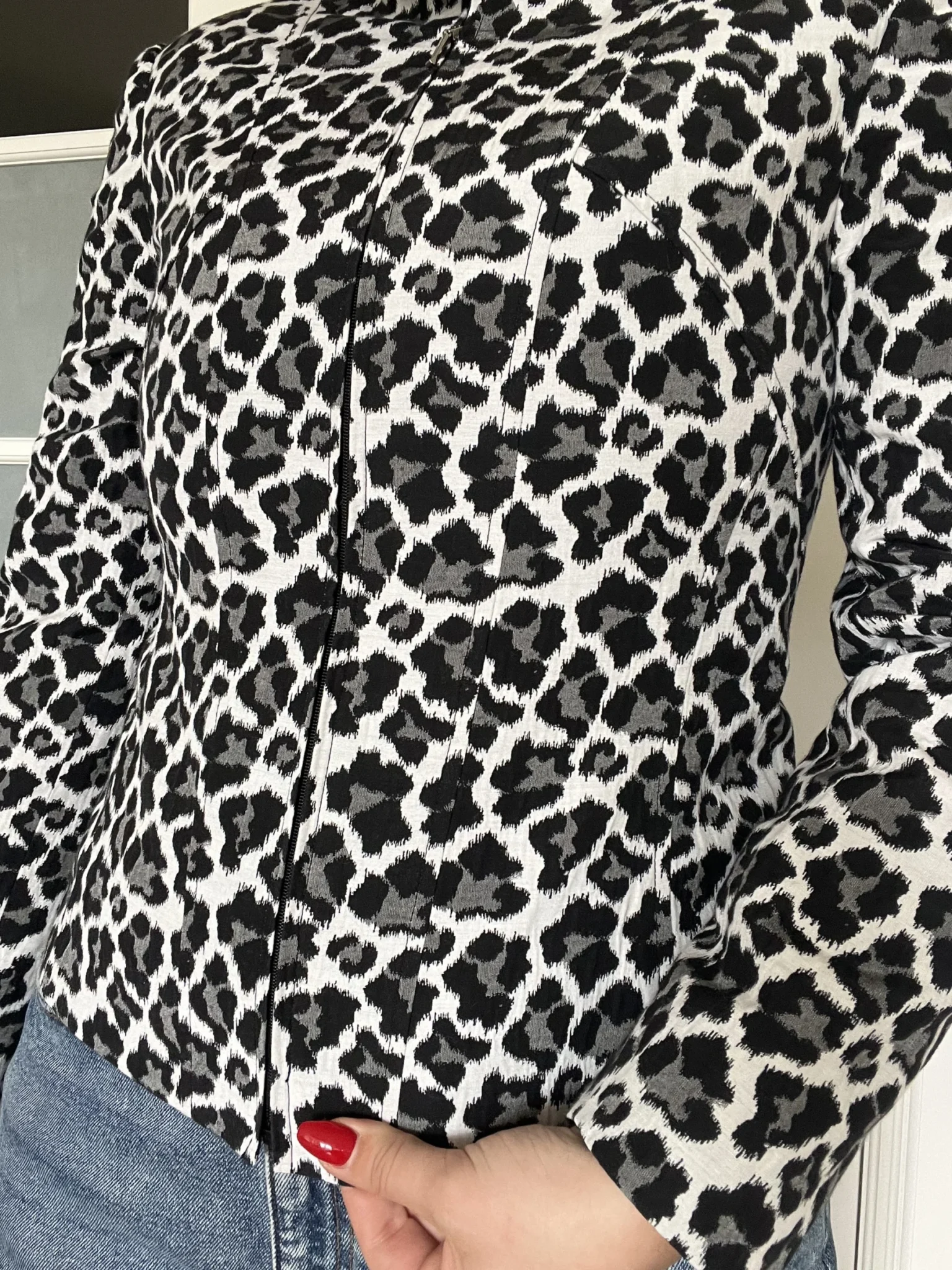 Image for Vintage black and white denim leopard jacket