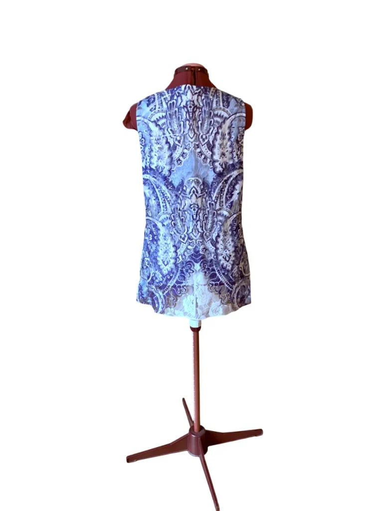 Image for Le Grenier – Tunique sans manches à superpositions en dentelle bleue et blanche – Taille L
