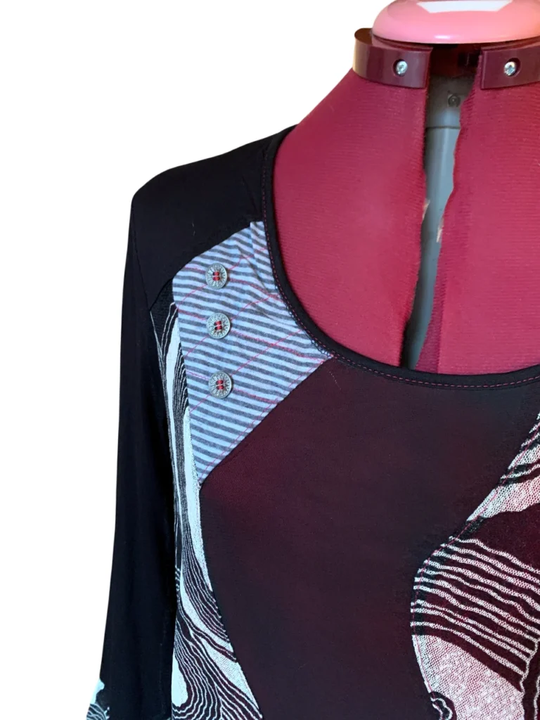 Image for Kaktus – Tunique / robe noire à manches longues avec superposition et motif abstrait – Taille S