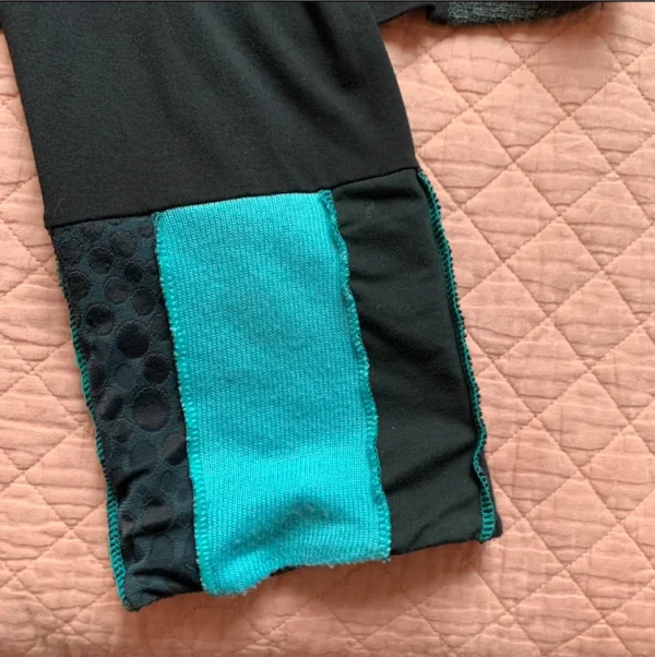 Image for Myco Anna – Ensemble tunique noire et capri assorti – Taille 3 (M/L)