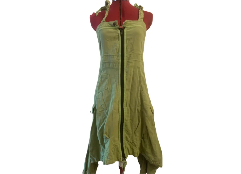 Featured image for Iguane Création – Robe midi bohème verte en lin transformable – Taille 2