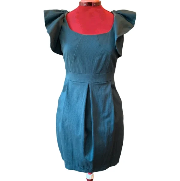 Featured image for Pink Martini – Robe verte midi à manches évasées – Taille M
