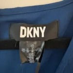 Thumbnail for Robe portefeuille plissée DKNY