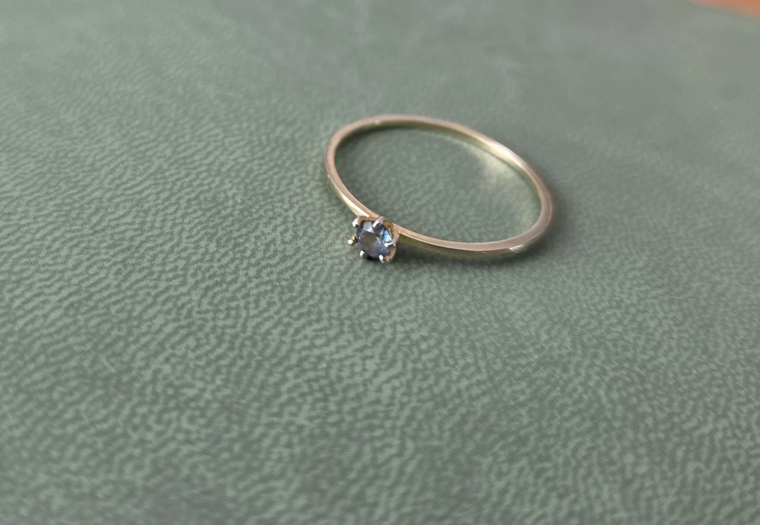Featured image for Bague plaquée or et topaz