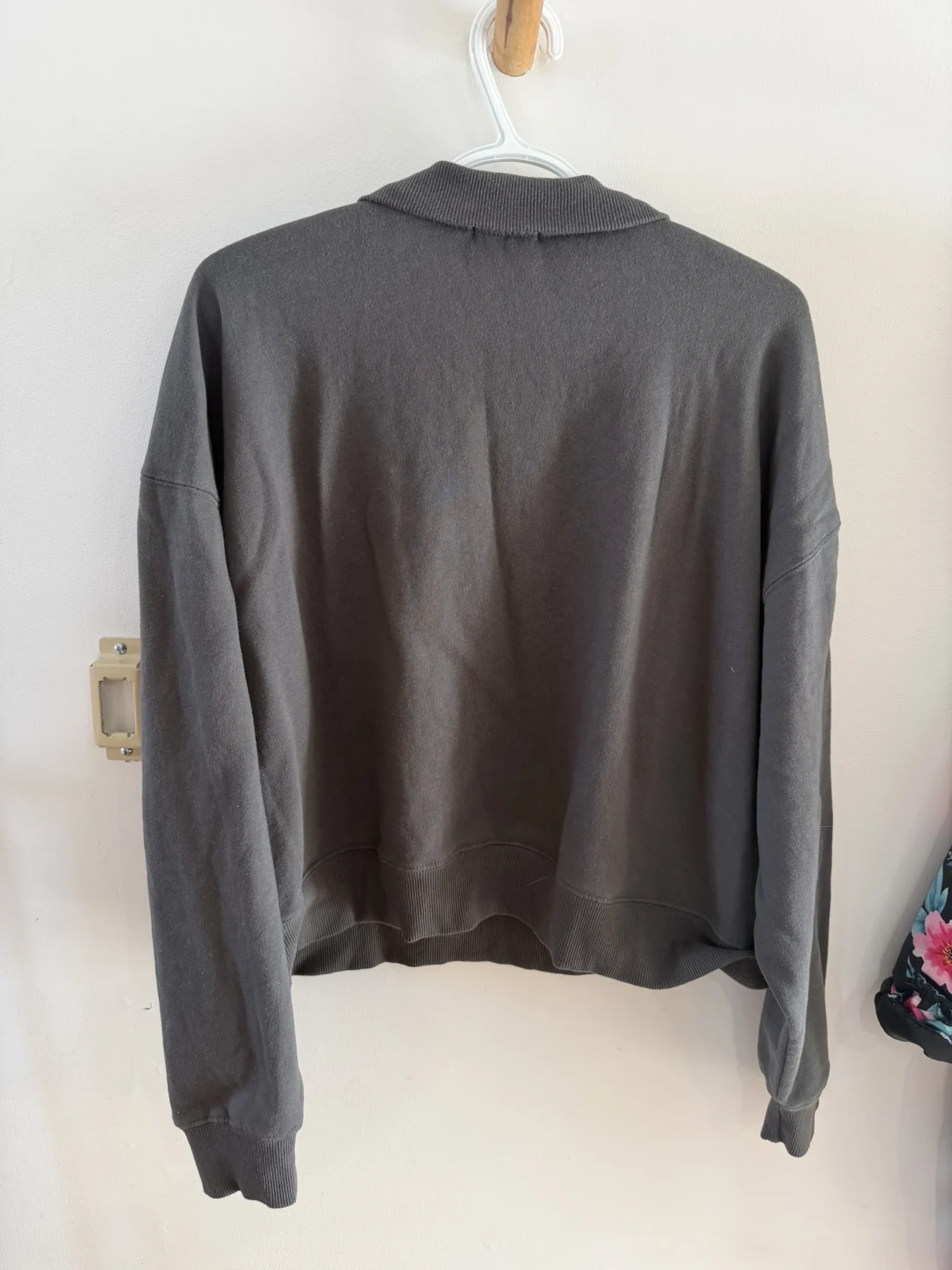 Image for Crewneck Garage Large