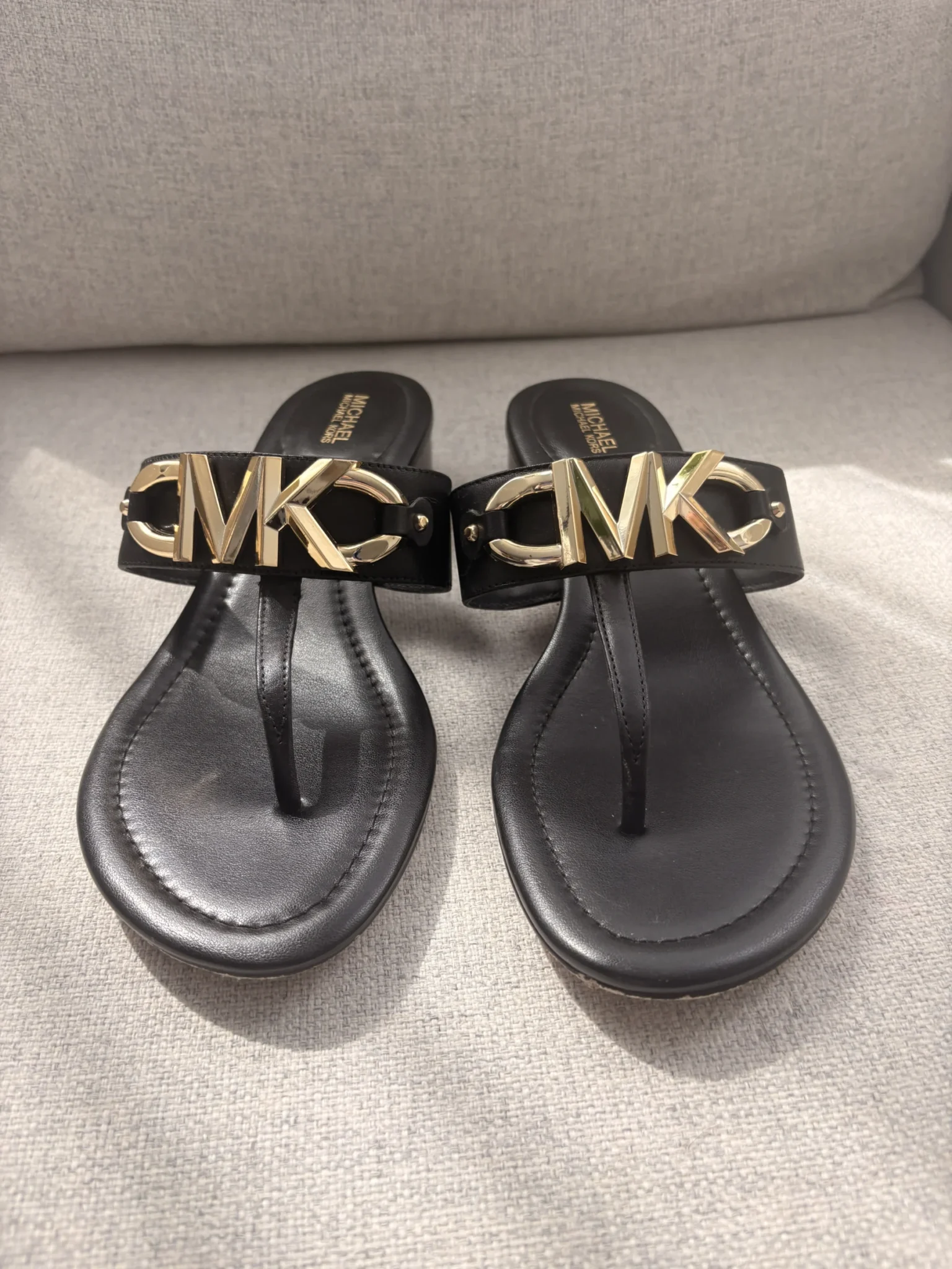 Featured image for Jolies sandales MK