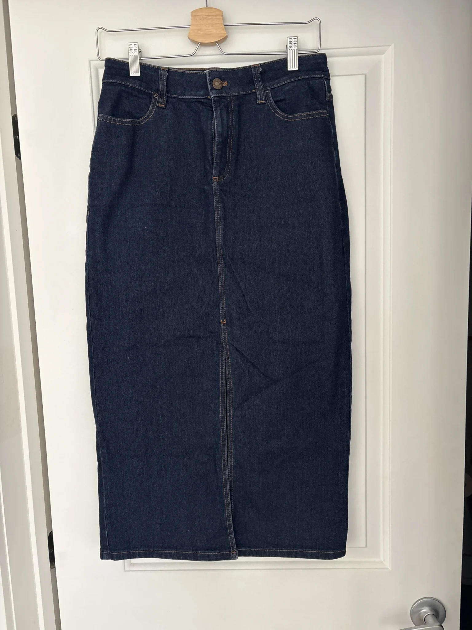 Featured image for Jupe denim foncé