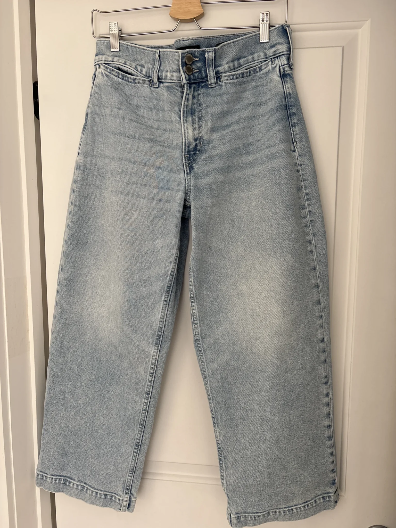 Featured image for Jeans Taille haute jambe large 3/4