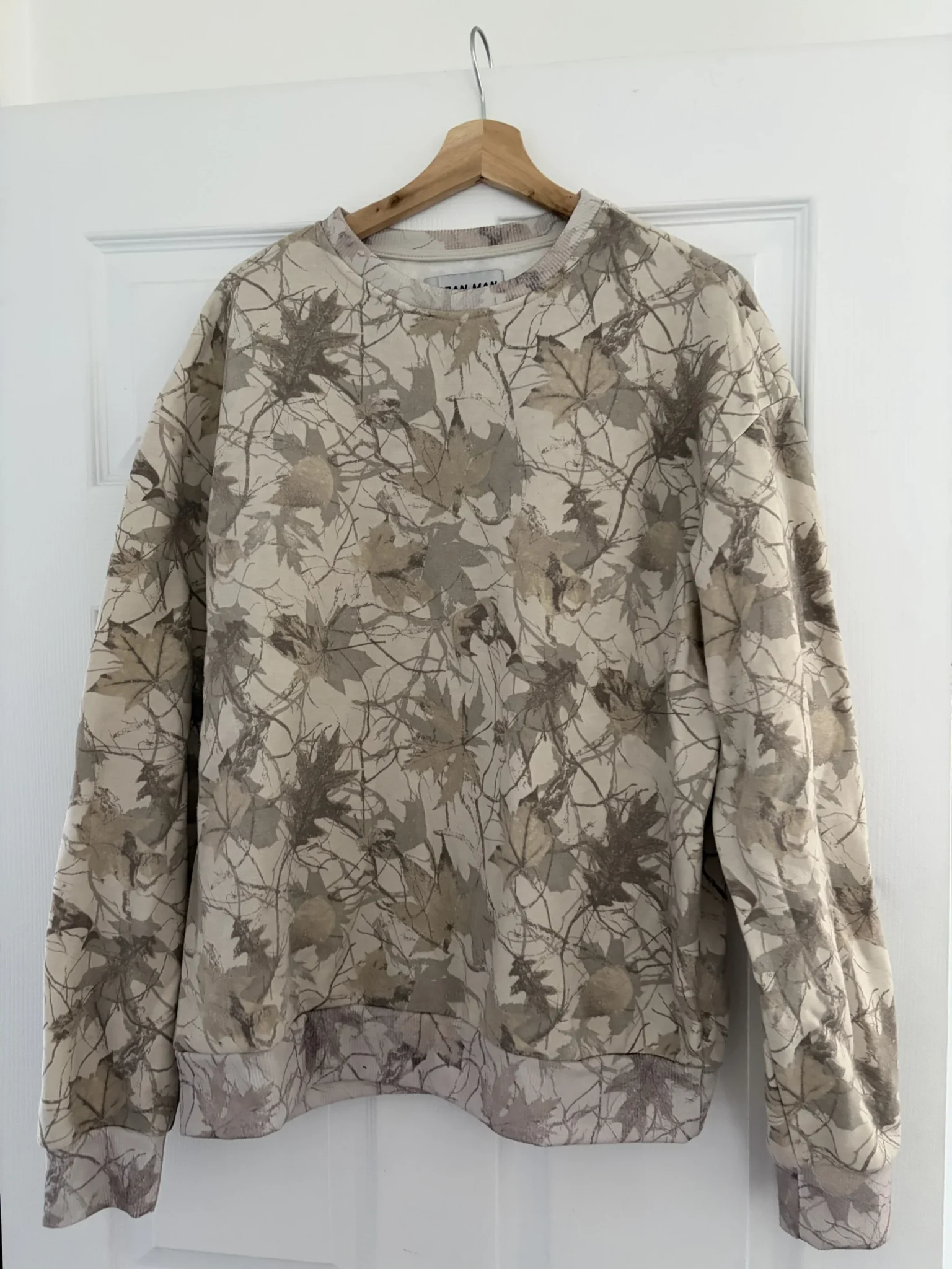 Featured image for Crewneck camo