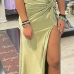 Featured thumbnail for Robe de bal