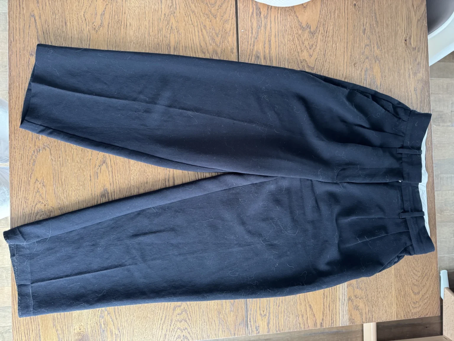 Featured image for Pantalon 3/4 chic noir