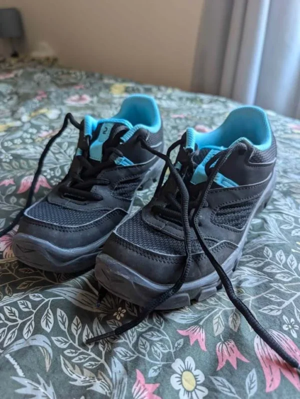 Image for Decathlon children's shoes (US 5 - EU 37 junior)