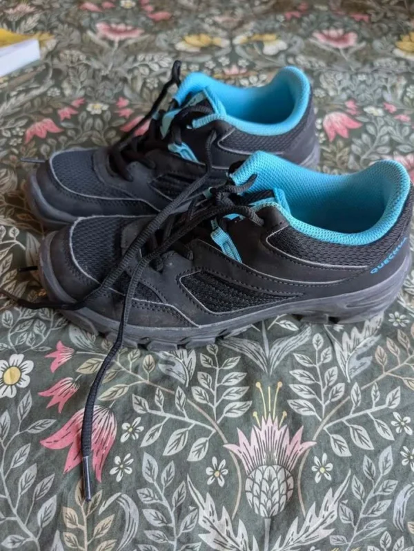 Image for Decathlon children's shoes (US 5 - EU 37 junior)