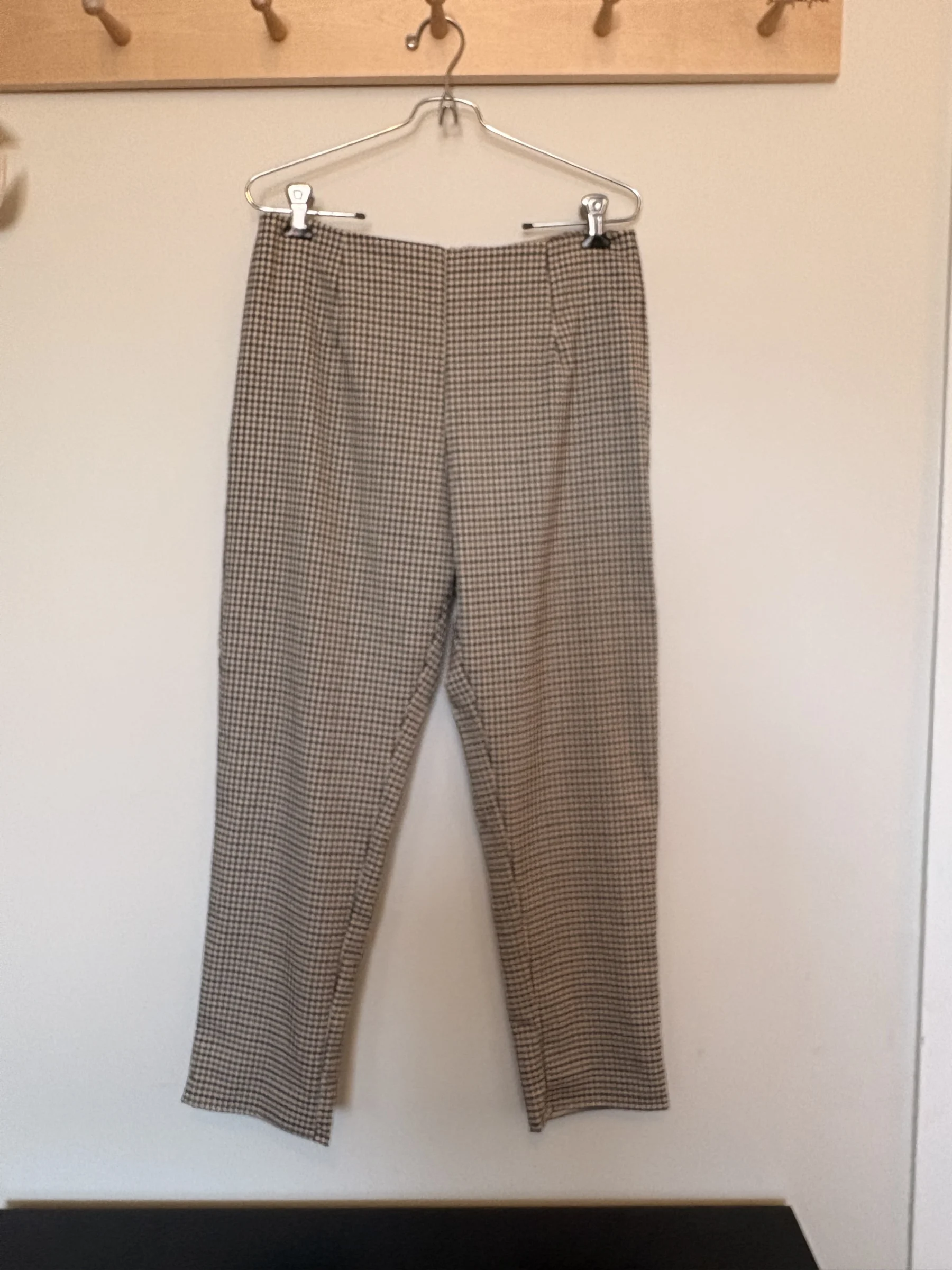Pantalon (marque d'ici 💙) Essentiels and Co seconde main