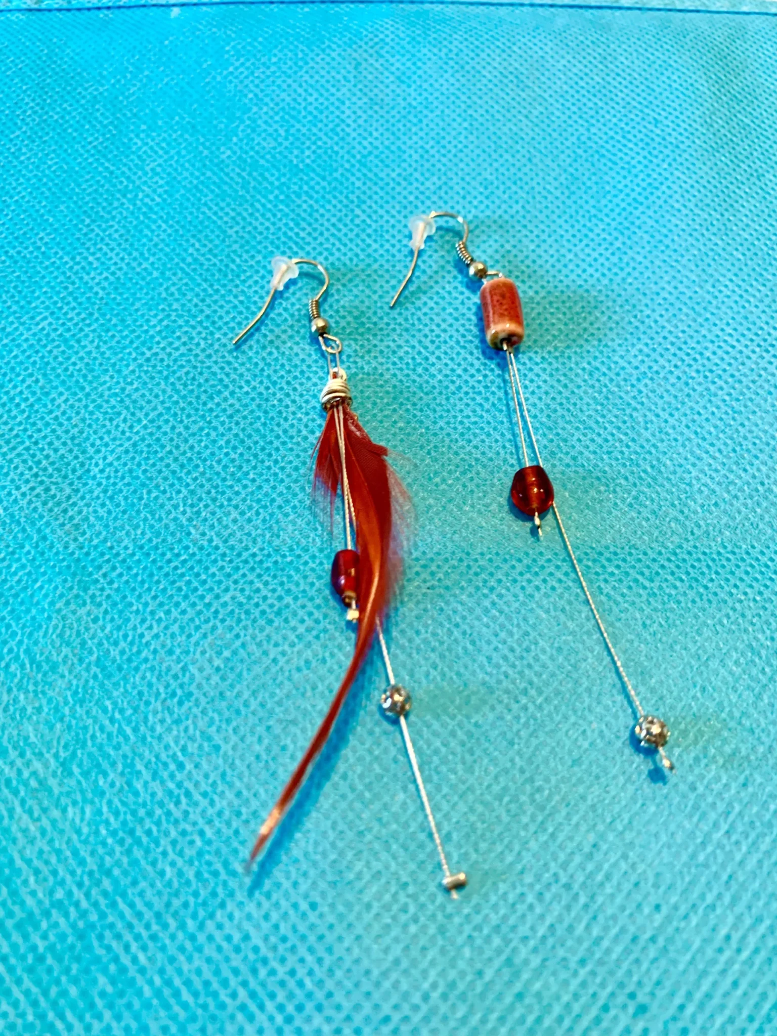 Featured image for Artisane Québécoise - Boucles d'oreille à plumes