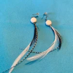 Featured thumbnail for Artisane Québécoise - Boucles d'oreille à plumes