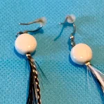 Thumbnail for Artisane Québécoise - Boucles d'oreille à plumes