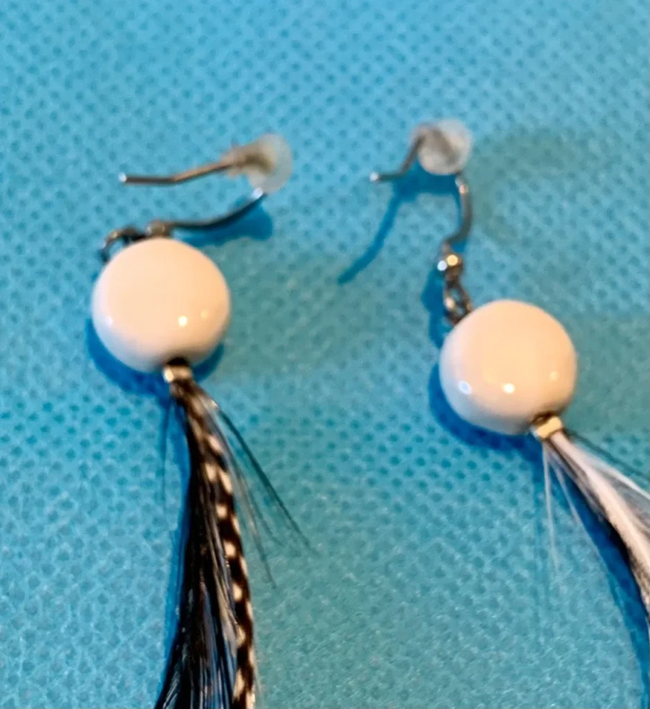 Image for Artisane Québécoise - Boucles d'oreille à plumes