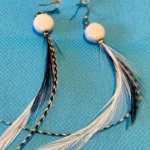 Thumbnail for Artisane Québécoise - Boucles d'oreille à plumes