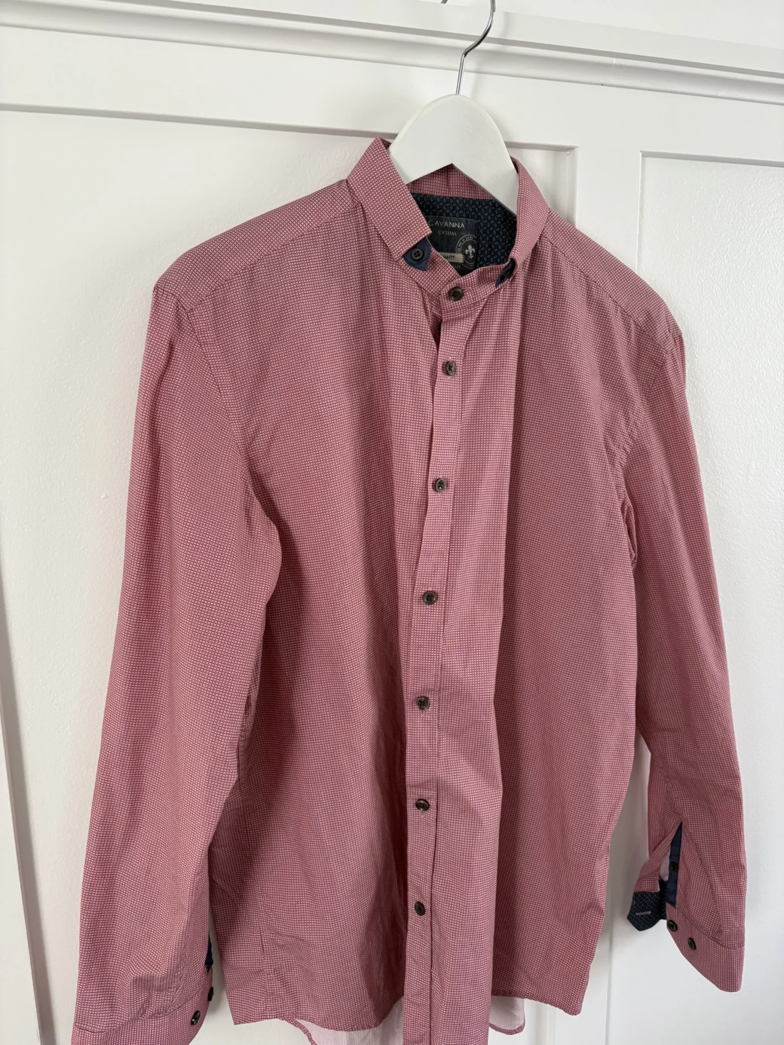 Featured image for Slim fit shirt