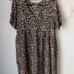 Featured thumbnail for Robe kaffe motif léopard