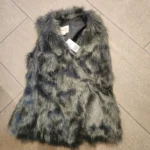 Featured thumbnail for Veste en simili-fourrure vert forêt