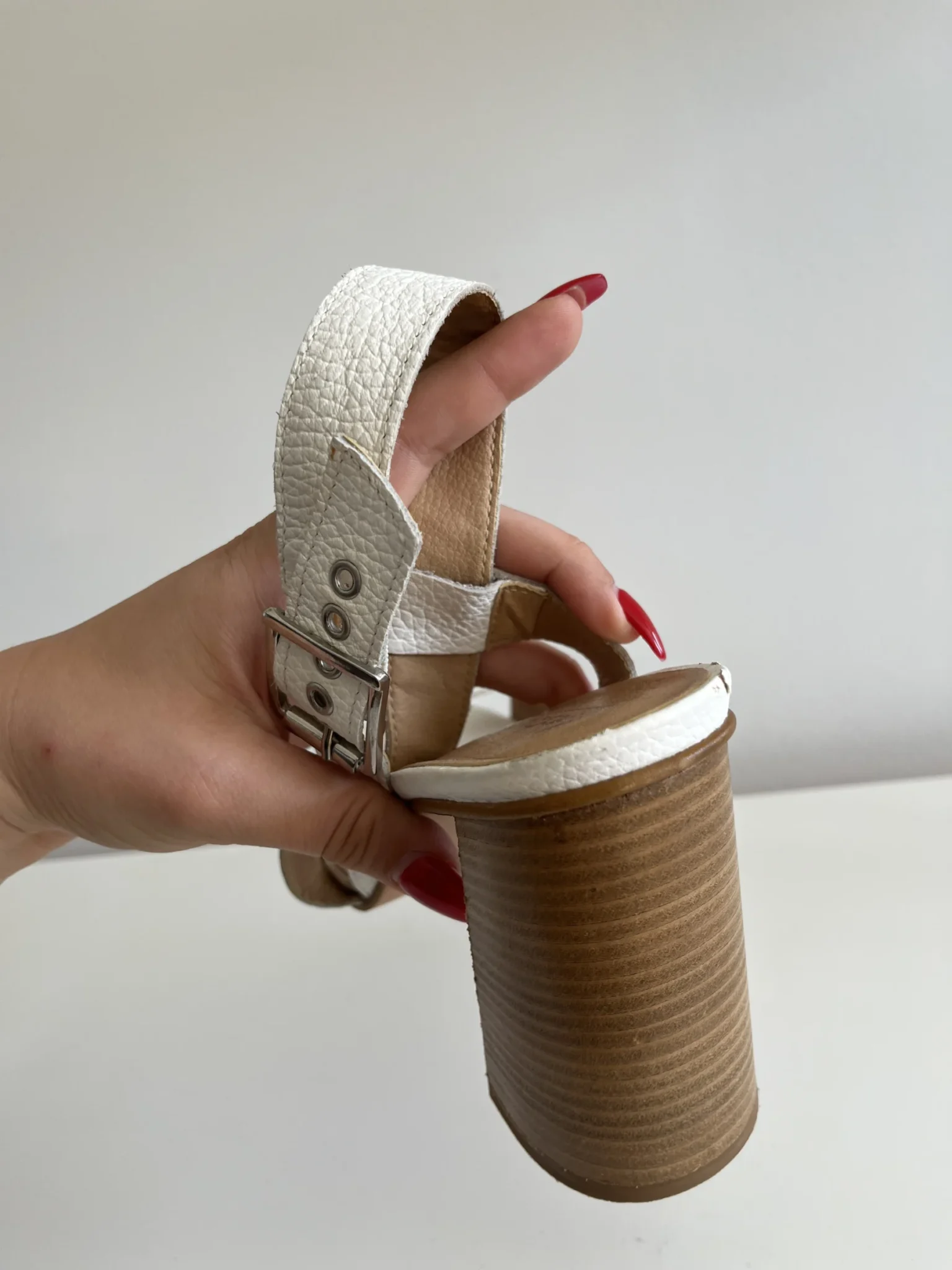 Image for Intervalle sandals size 40 off-white with wooden heels