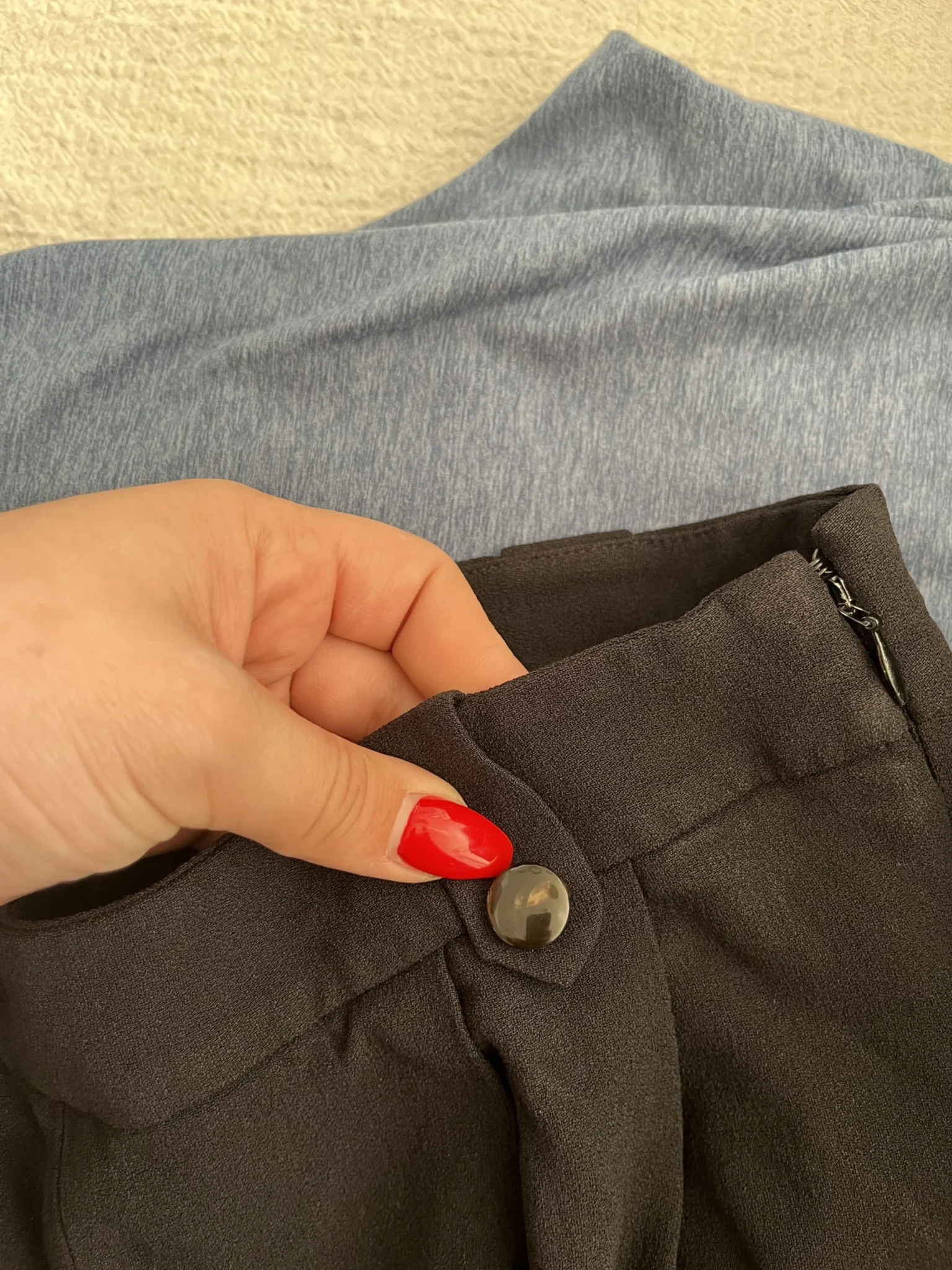 Image for Sézane trousers model Loulou size 40 black