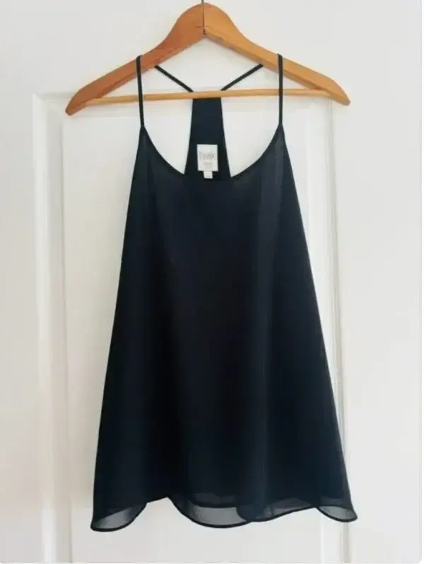 Featured image for Camisole chic