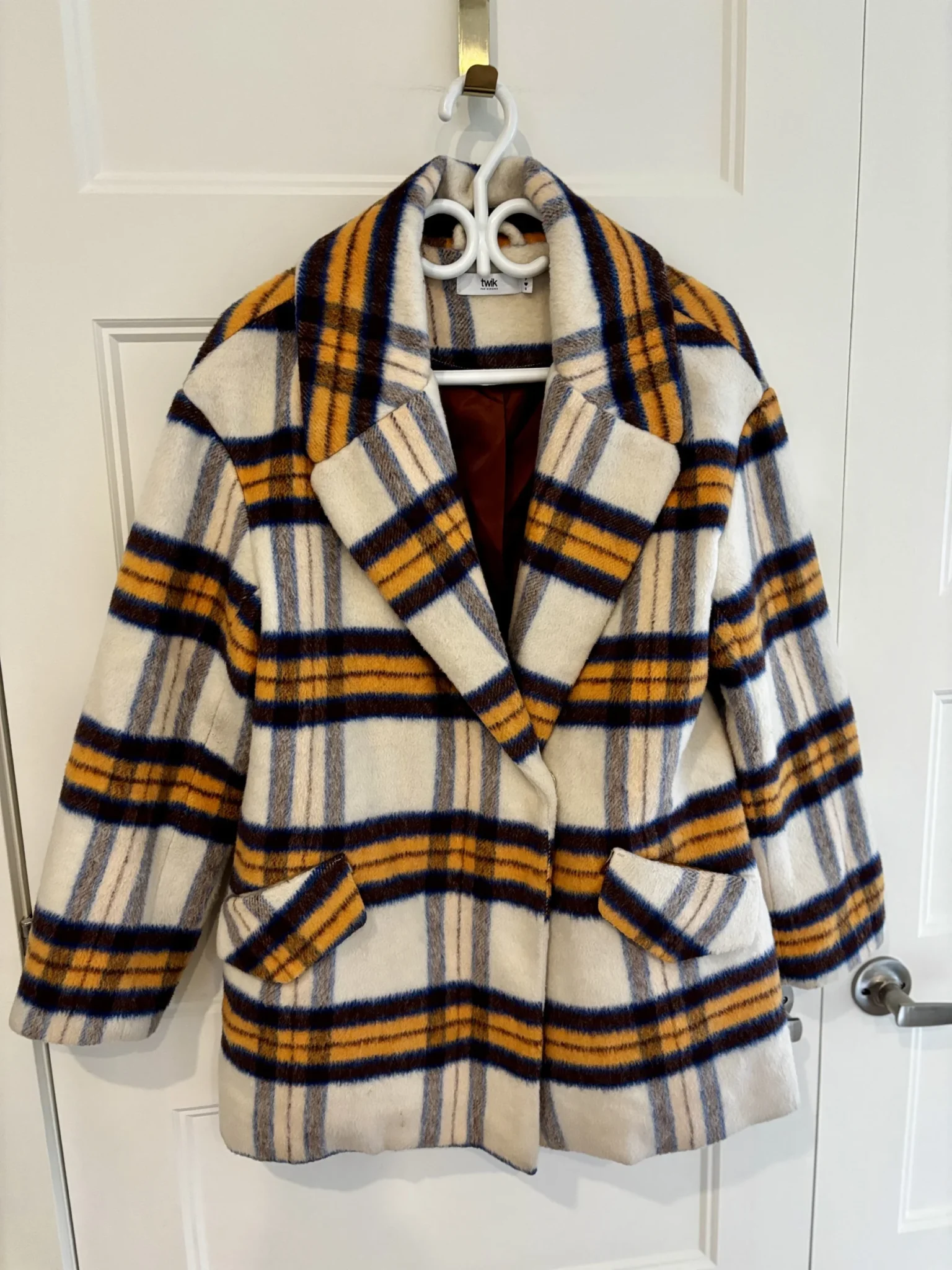 Featured image for Mid-season checked jacket 50% wool (Small)