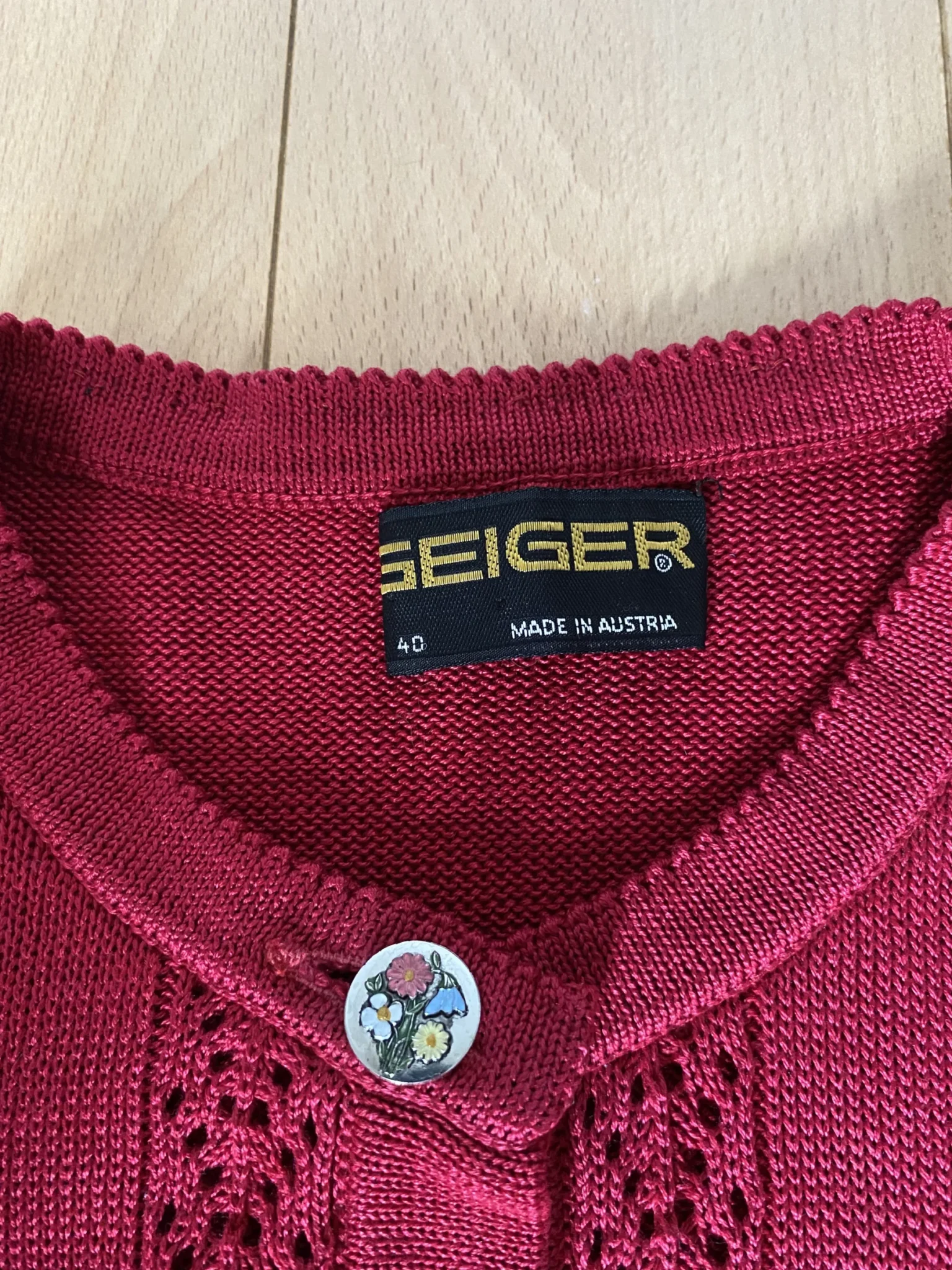 Image for Cardigan autrichien Geiger