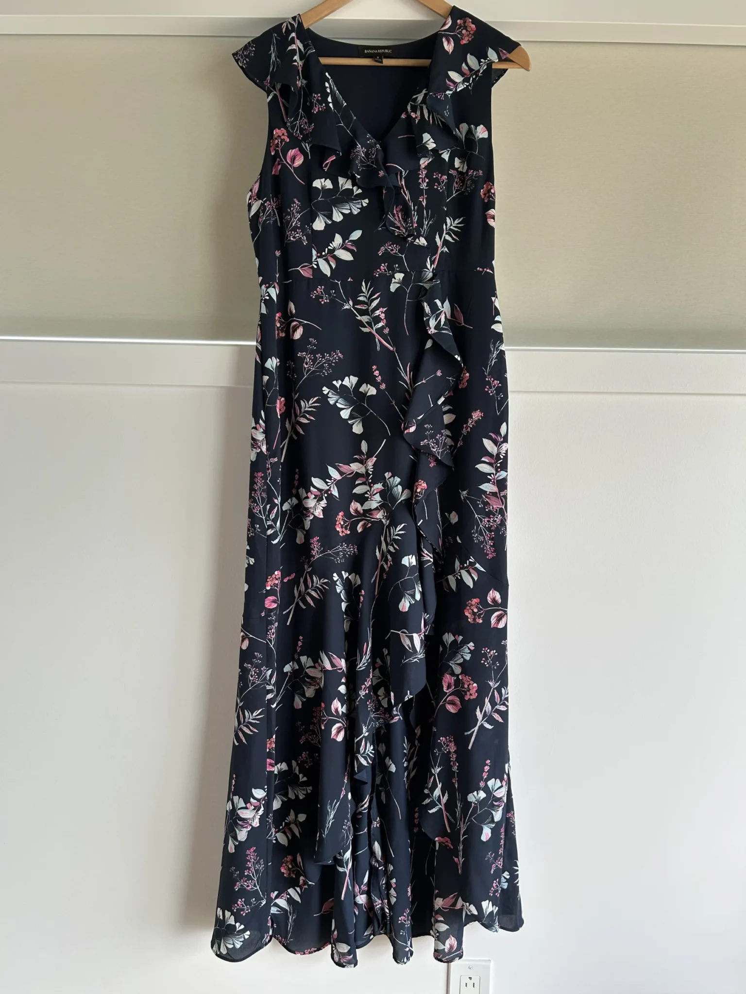 Image for Beautiful feminine floral dress