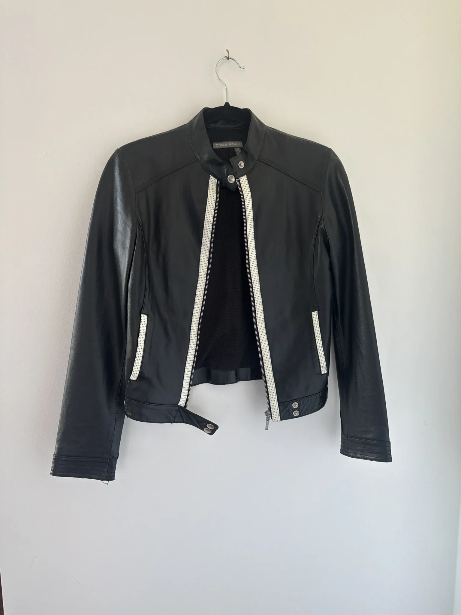 Featured image for Veste 100 % cuir - Tristan