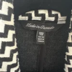 Thumbnail for Manteau mi-long noir et blanc Le Château