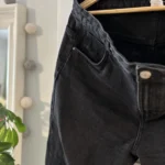 Thumbnail for Mom jeans