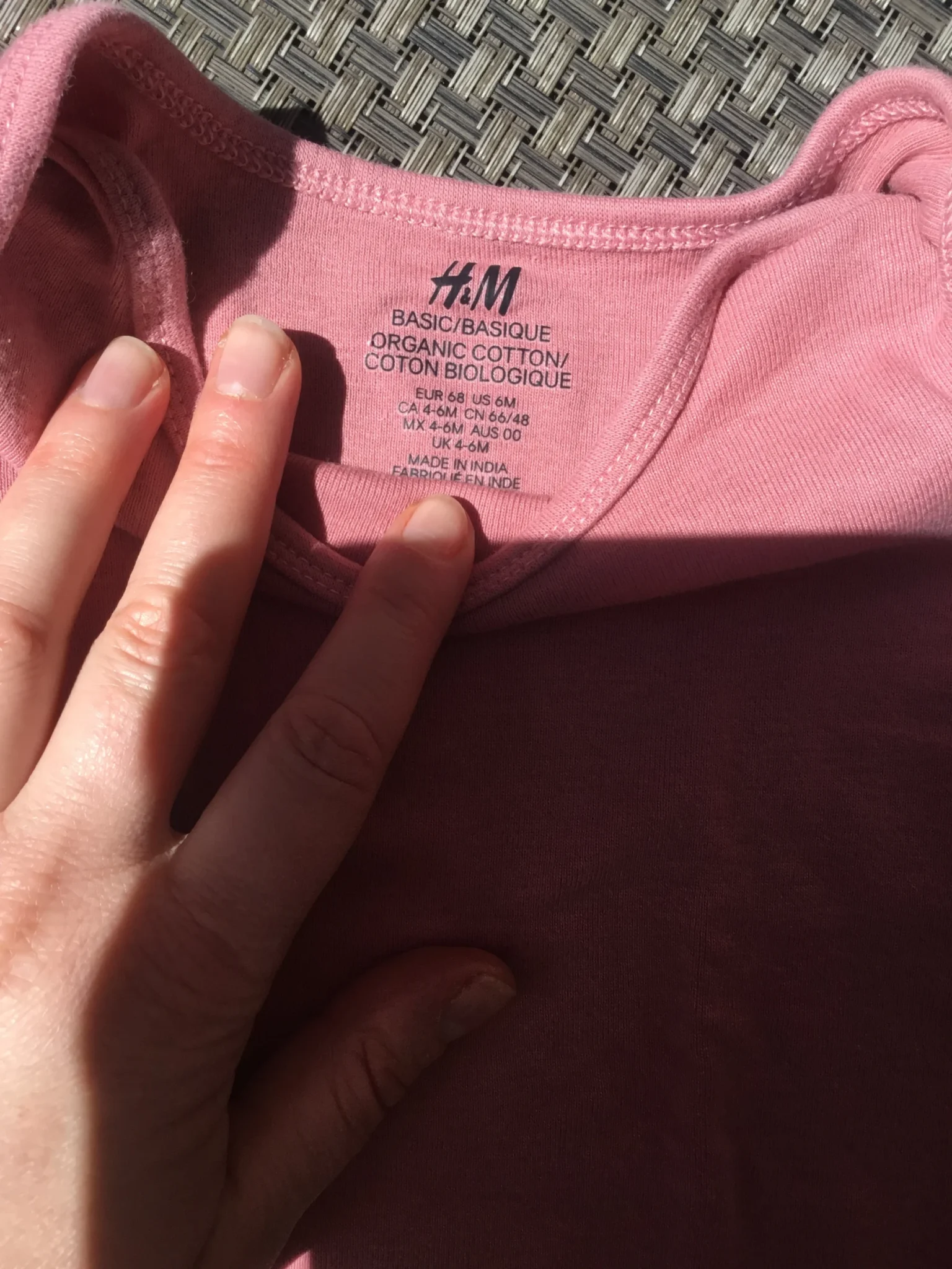 Image for Chandail rose foncé h et m 4-6 mois