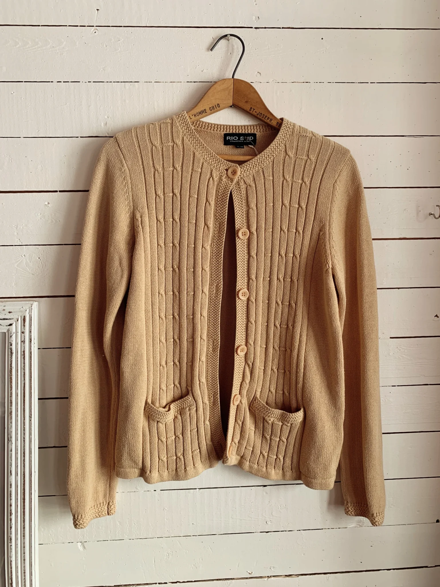 Featured image for Cardigan jaune vintage