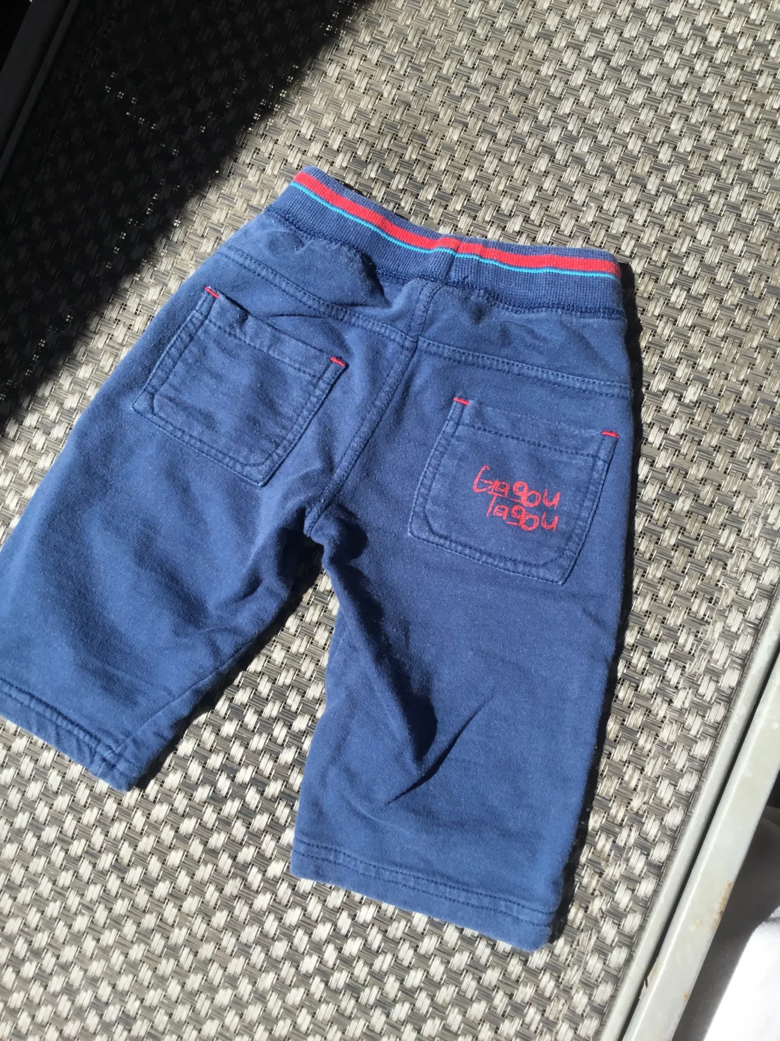 Image for Pantalon jogging bleu 9 mois (fait petit)