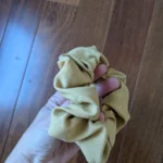 Thumbnail for Chouchou jaune doré Rose maternité